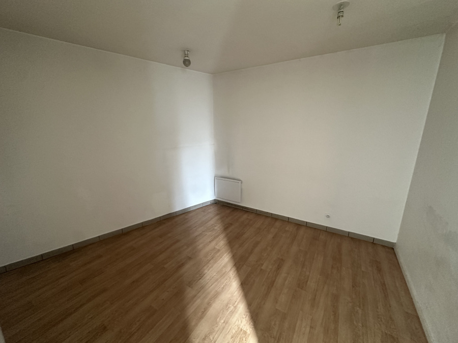 Image_8, Immeuble, Virazeil, ref :8220